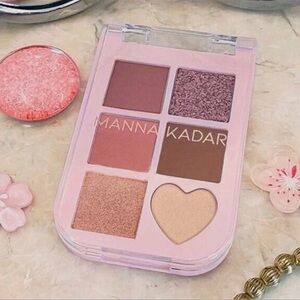 Manna Kadar Pink Neutral Eyeshadow Palette - 6 Shade Eye Kit New